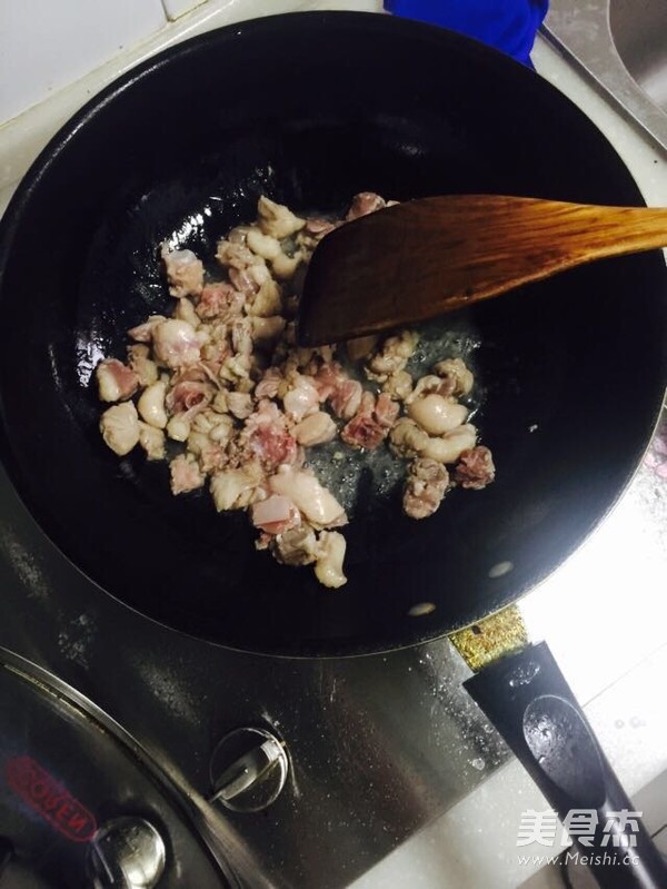 姜爆仔鸭的做法