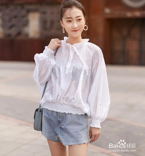 宫廷风衬衣配什么下装