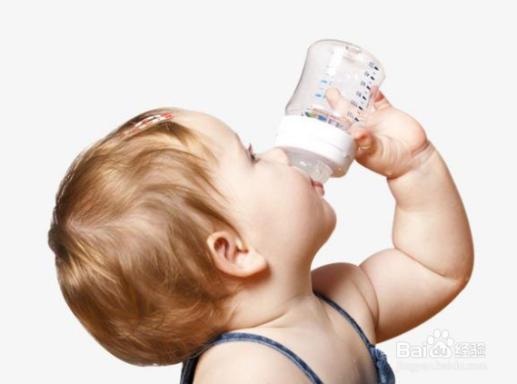给宝宝喝牛奶要注意哪些问题