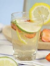 大受欢迎的特制蜂蜜柠檬水的做法