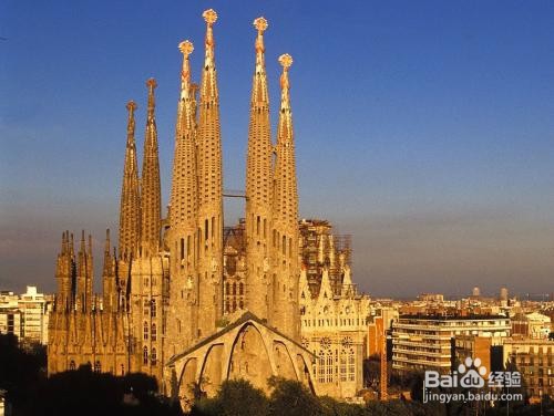 高迪建筑旅游攻略