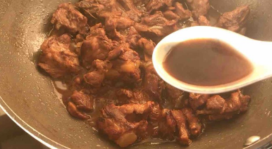 榨菜丝炒鸡蛋