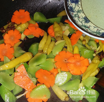 家庭版泡椒鹌鹑蛋的做法