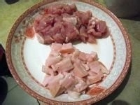 酸豆角炒肉块