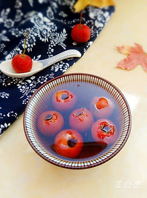 山楂红糖水的做法