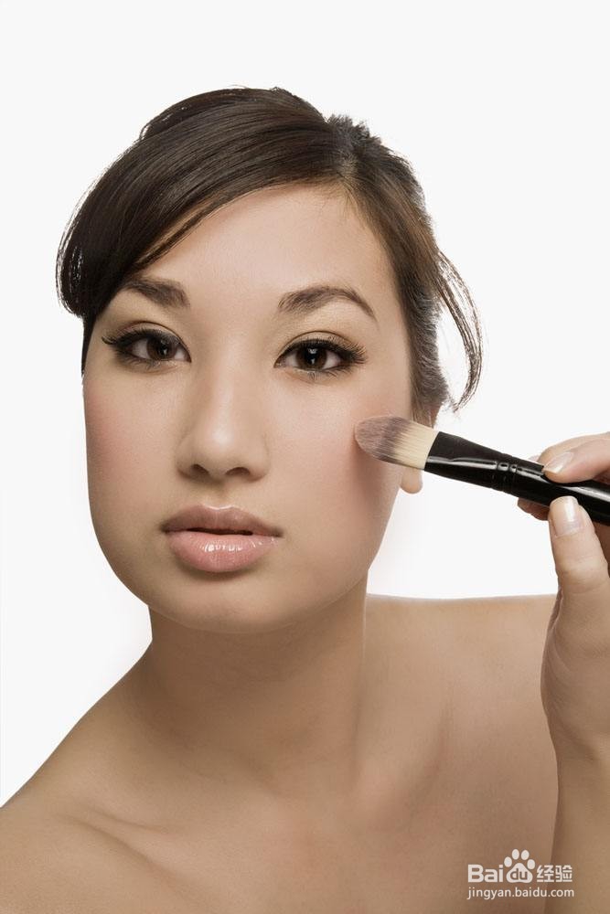 斑马眼线法成倍放大眼睛方法