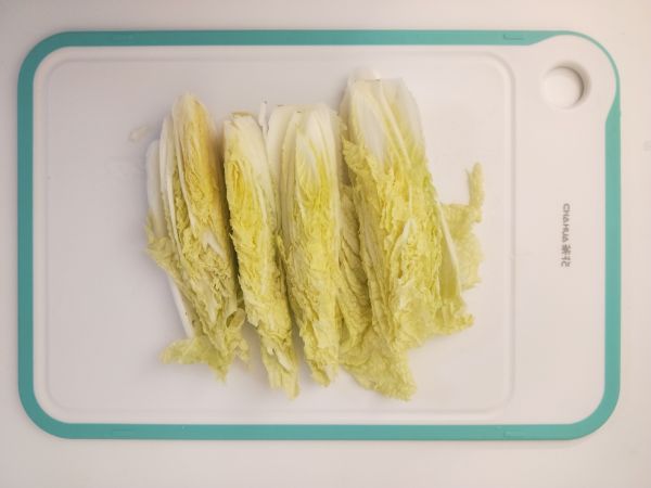 翡翠白菜鱼丸汤