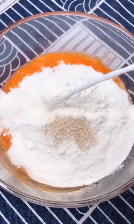 奶香胡萝卜小馒头怎么做？