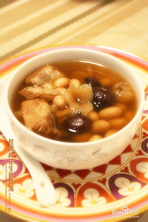 美的冬日厨房 桂圆肉花生排骨汤