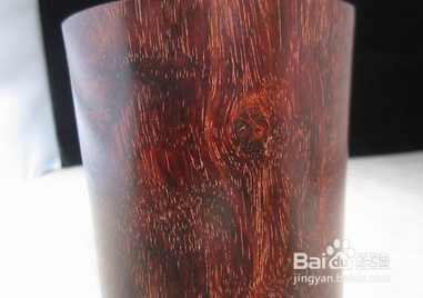 小叶紫檀手串鉴别及盘玩