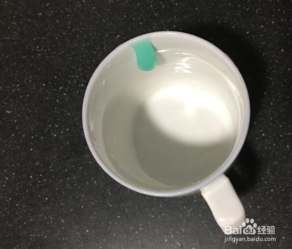 杯子沾满茶渍或污渍怎么处理呢