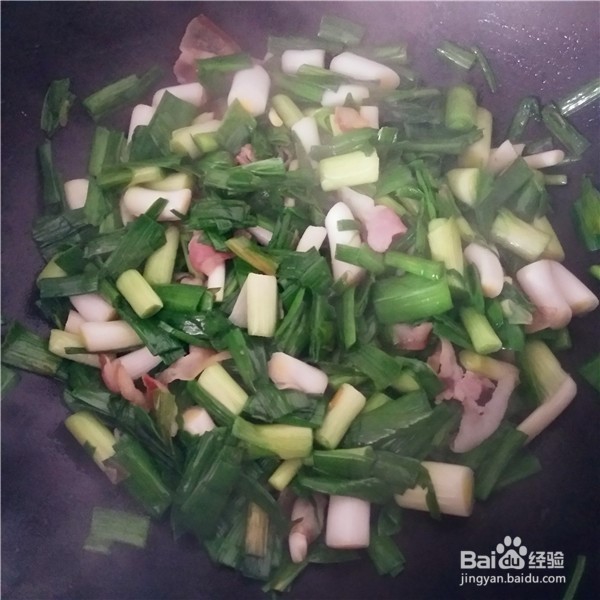 腊肉烧大蒜的做法