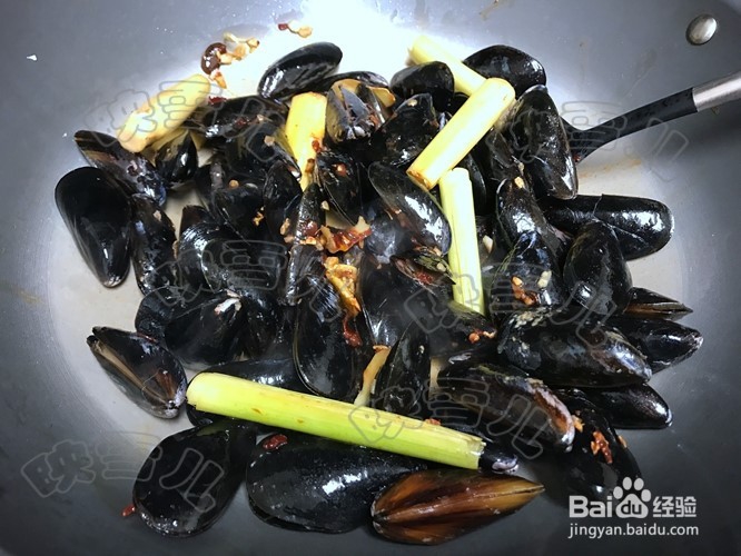 香茅椰汁炒青口海虹