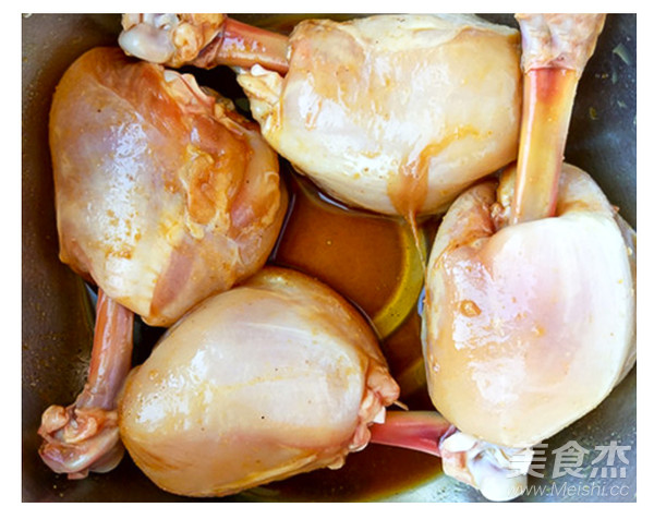 黄金烤鸡腿包饭