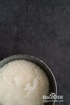 这锅也能做出香喷喷的煲仔饭!