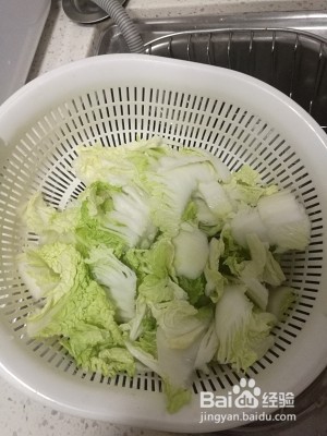 食补养生白菜炖冻豆腐