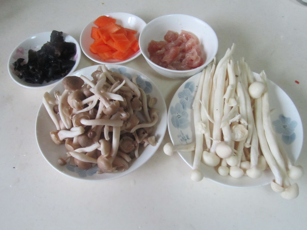 双菇木耳炒肉片,必不可少的美食