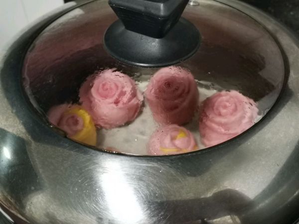 七彩玫瑰花馒头