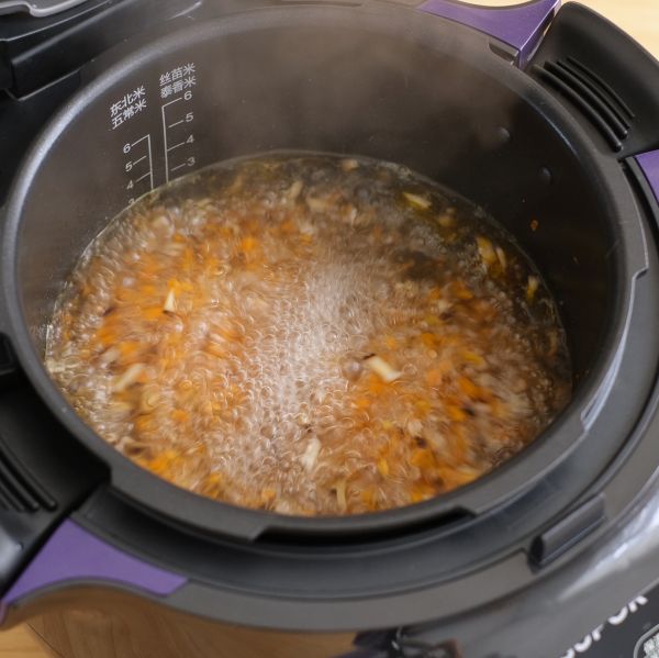 暖胃山药蔬菜粥