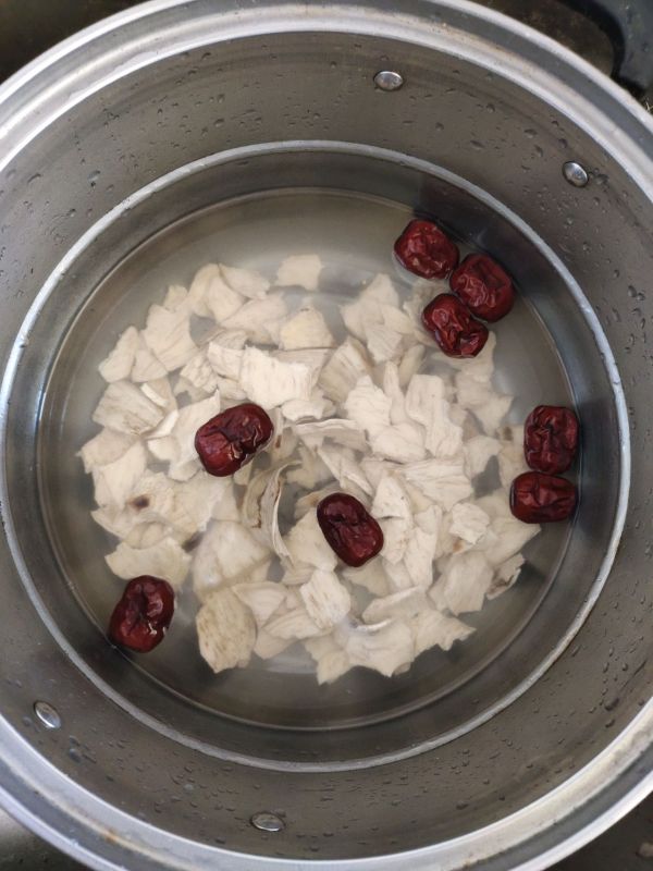 养胃润肠大枣红薯干稀饭