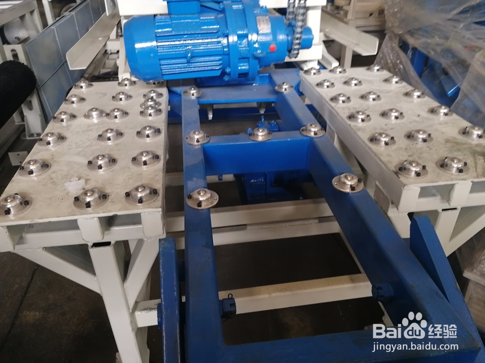 免烧砖制砖机器液压系统压力不足和模具养护方法