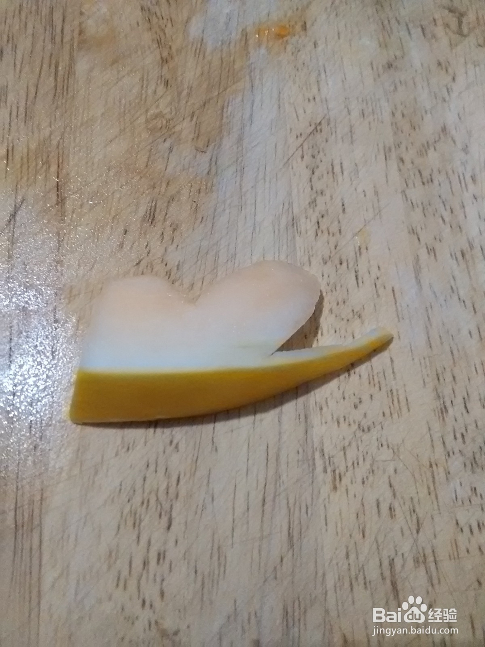 怎么用蜜瓜做蝴蝶