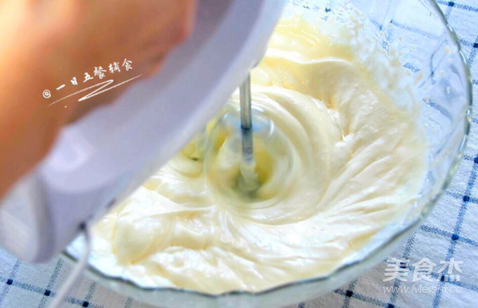 火龙果慕斯的做法