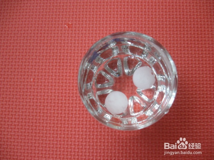 怎么辨别樟脑球的好坏