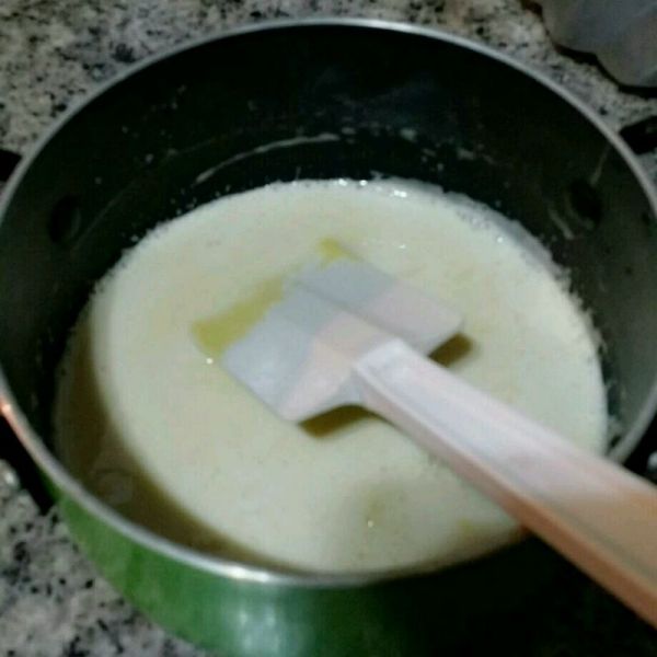 脆糖杏仁维也纳蛋糕