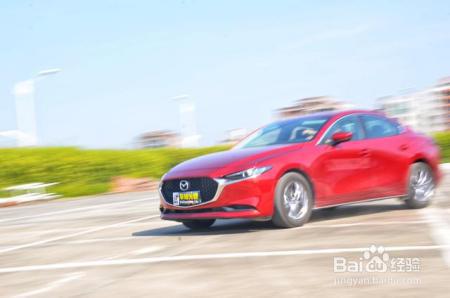 试驾全新马自达3：不吹不黑，这是优点和缺点一样多的测评报告