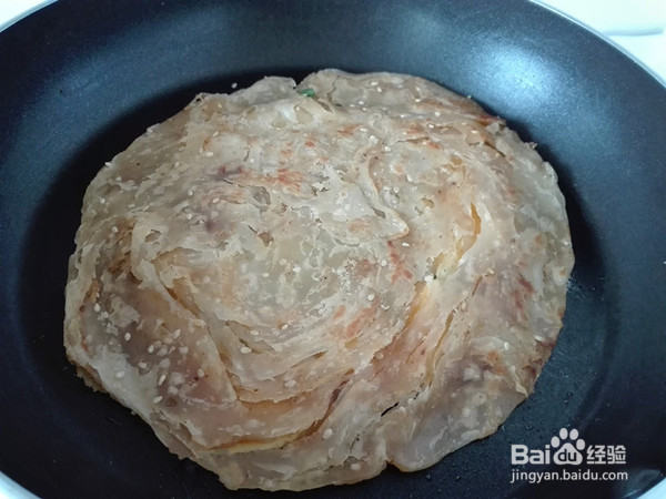 鸡蛋千层葱油饼的做法