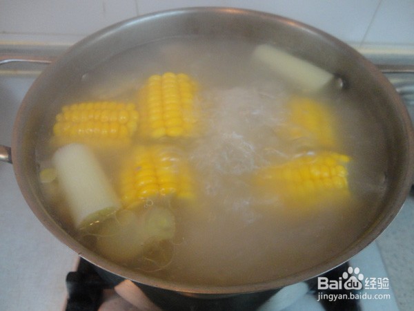 莲藕排骨汤怎么做？