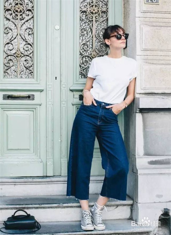 T恤+九分裤,普通女孩也能穿出时尚感!
