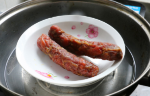 腊肠粉丝娃娃菜