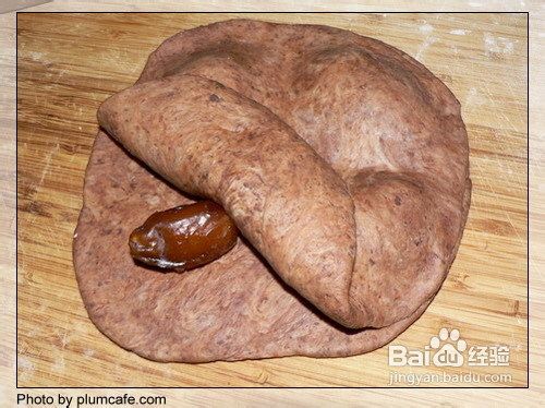 可可蜜枣包的做法