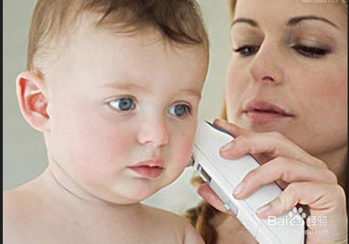 新生儿发烧时家长该如何护理