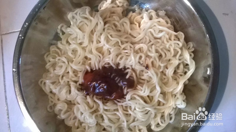 如何煮干拌面,方便面炒面的干拌做法