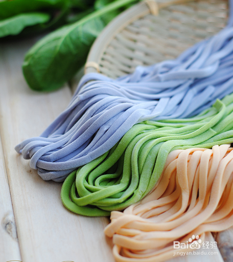 秘制彩色蔬菜手擀面正宗【彩色蔬菜手擀面】做法