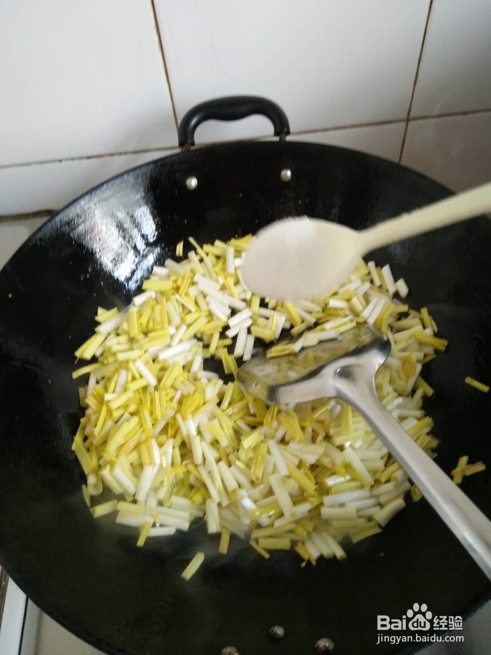 私房菜——蒜黄炒鸡蛋。