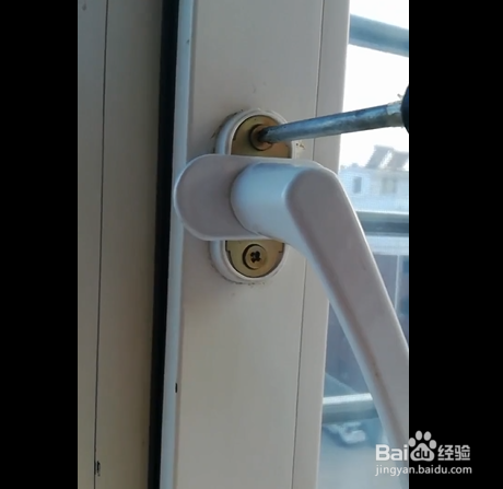 处理窗户漏风的小妙招