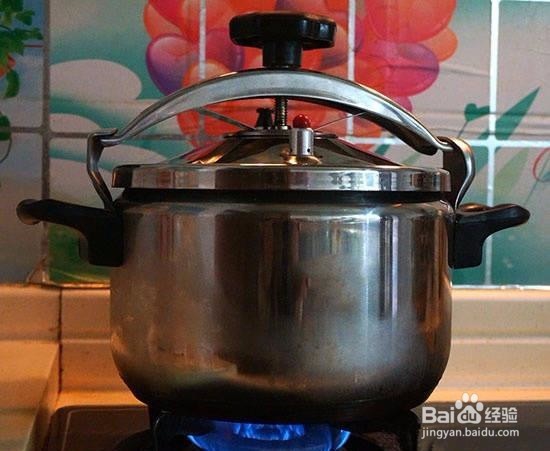 麻辣米粉蒸肉这么做,不油不腻,软糯喷香! 