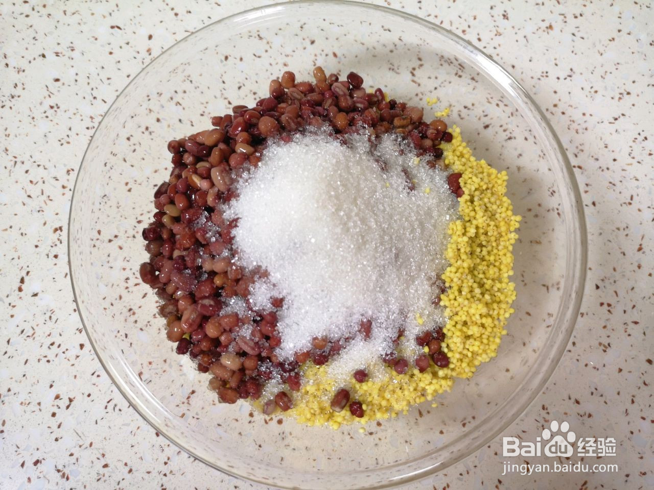 大黄米红小豆竹筒粽子的做法