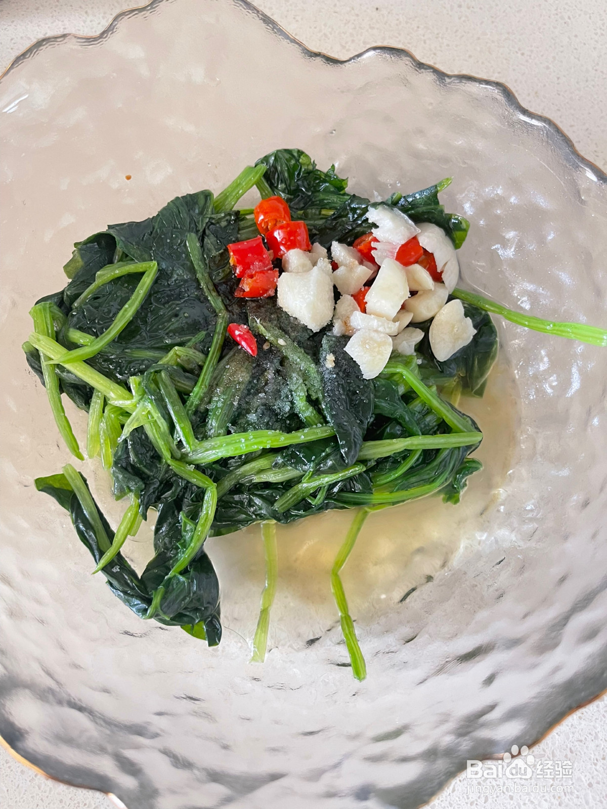 凉拌菠菜的做法