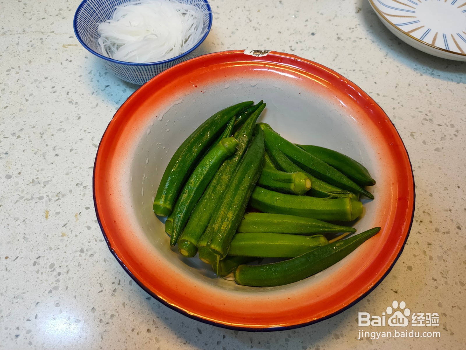 蒜蓉粉丝蒸秋葵的做法