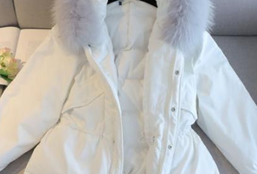 口红蹭到羽绒服上怎么洗