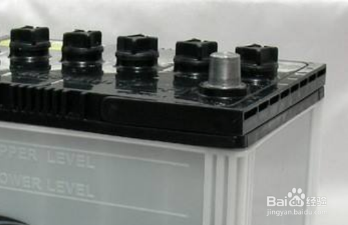 电瓶车电池用了一年放电太快怎么办