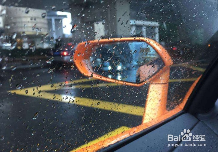 怎么防止汽车玻璃起雾