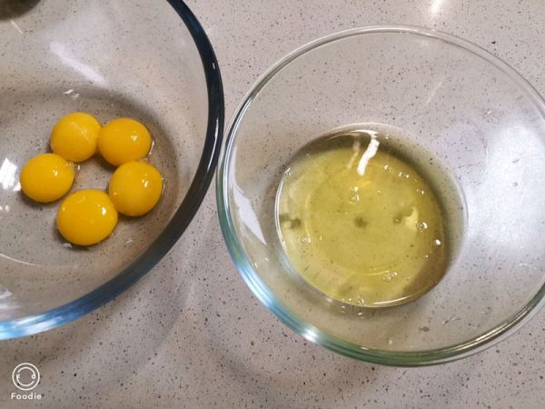 红丝绒旋风蛋糕卷