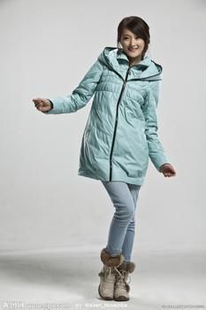 羽绒服什么颜色好看