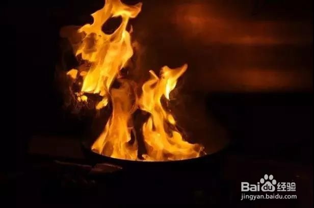 牙膏补墙？常见物品有你意想不到的神奇功能！